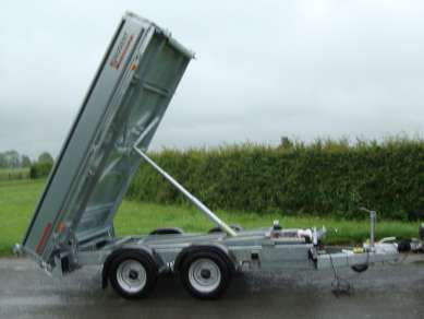 NEW NUGENT 10ft TWIN AXLE TIPPING TRAILER                  